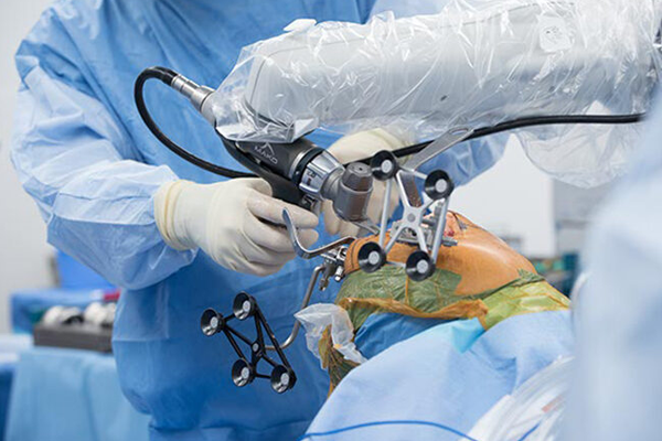  Best knee replacement surgeon Chandigarh